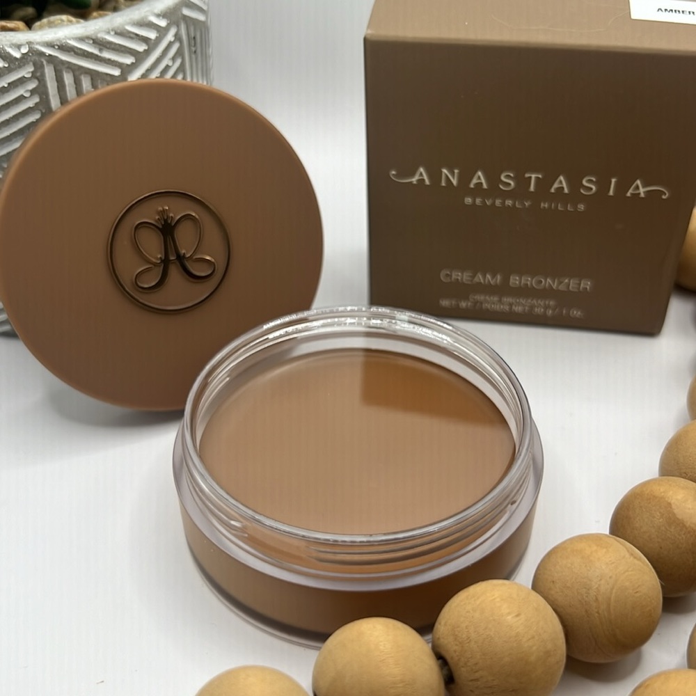 Anastasia Beverly Hills Cream Bronzer (Amber)